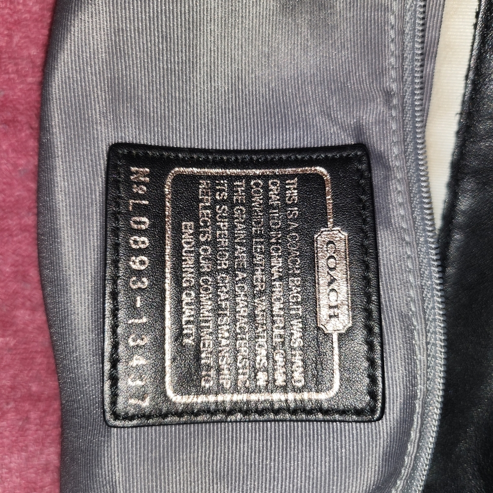 Coach - Picture 2 of 5